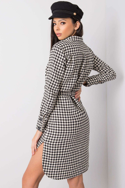 Černobílé šaty Cande