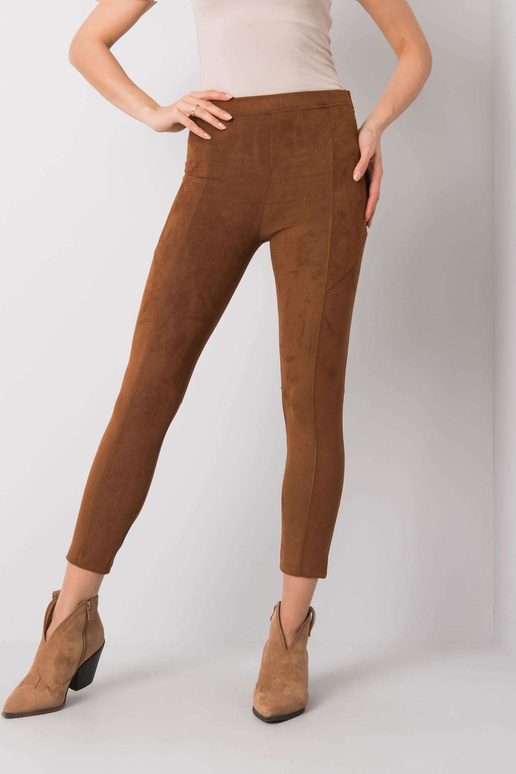 Manoelovy hnědé kalhoty