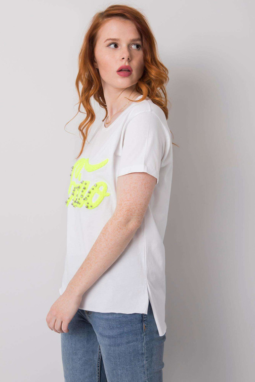 Bílé tričko s nášivkou Erin Bílé tričko s nášivkou Erin