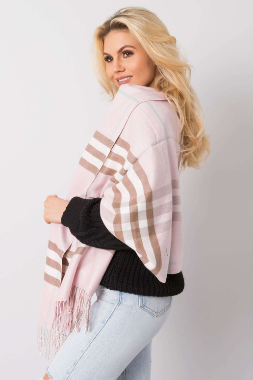 Světle růžový kostkovaný šátek