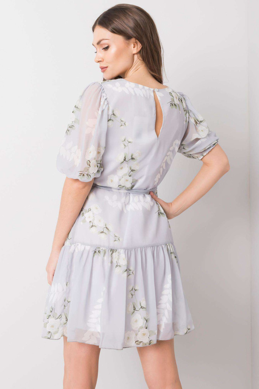 Emilyiny šedé šaty