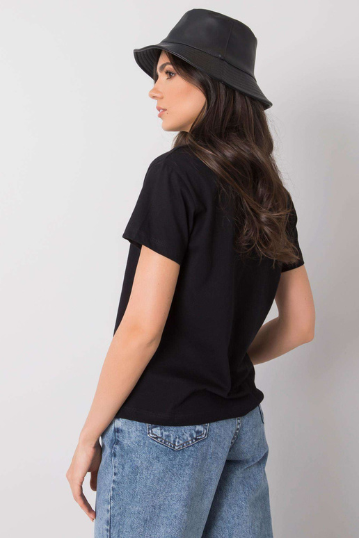 Černé tričko s potiskem Trissa Černé tričko s potiskem Trissa