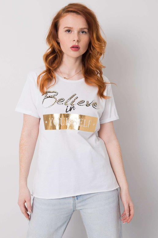 Bílé dámské tričko s nášivkou Evelyn Bílé dámské tričko s nášivkou Evelyn