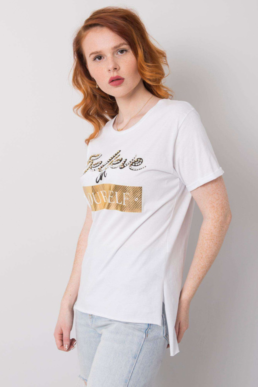 Bílé dámské tričko s nášivkou Evelyn Bílé dámské tričko s nášivkou Evelyn