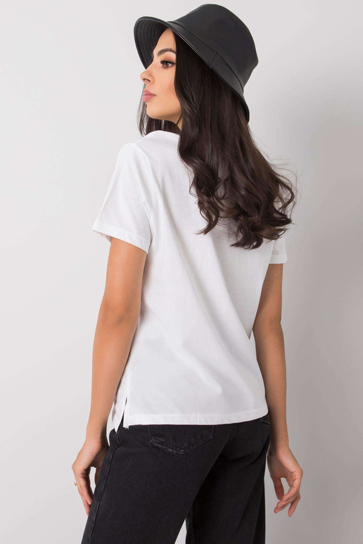 Bílé tričko s nášivkou Betsy Bílé tričko s nášivkou Betsy