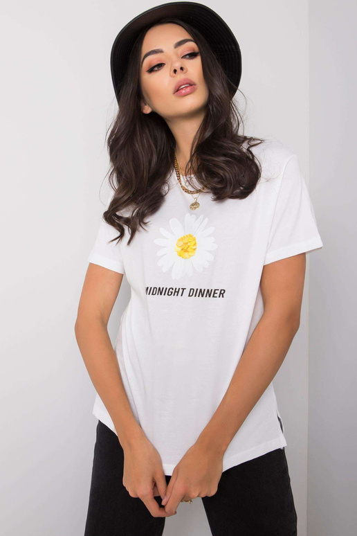 Bílé tričko s nášivkou Betsy Bílé tričko s nášivkou Betsy