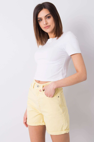 Žluté džínové kraťasy...