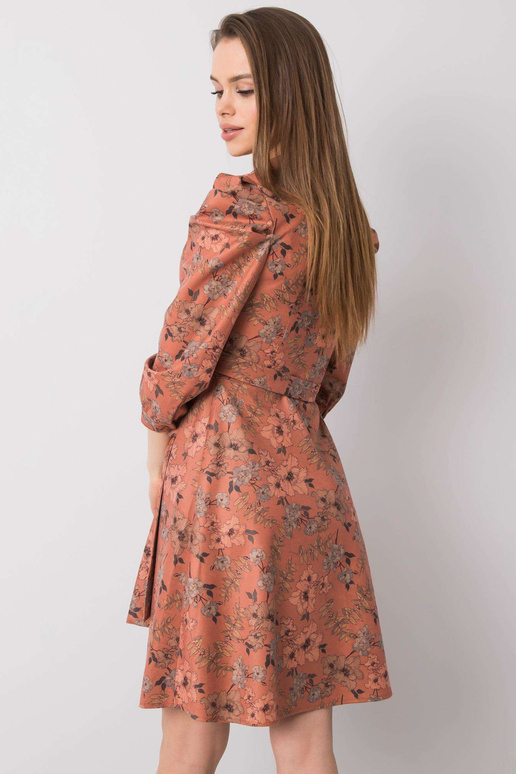 Světle hnědé šaty Eloise