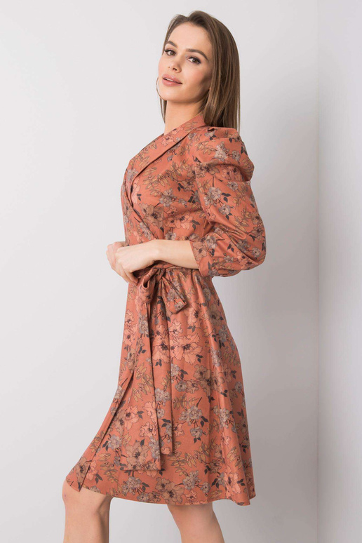 Světle hnědé šaty Eloise