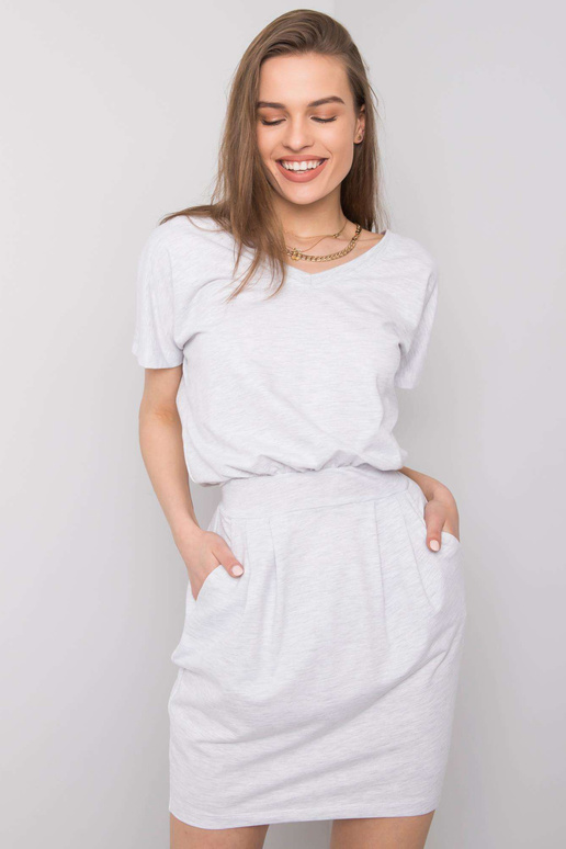 Světle šedé melanžové ležérní šaty...