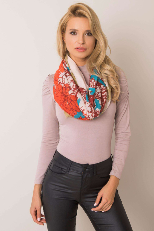 Tmavě béžovo-hnědý šátek se vzorem