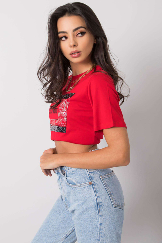 Červené tričko s nápisem Nikki Červené tričko s nápisem Nikki