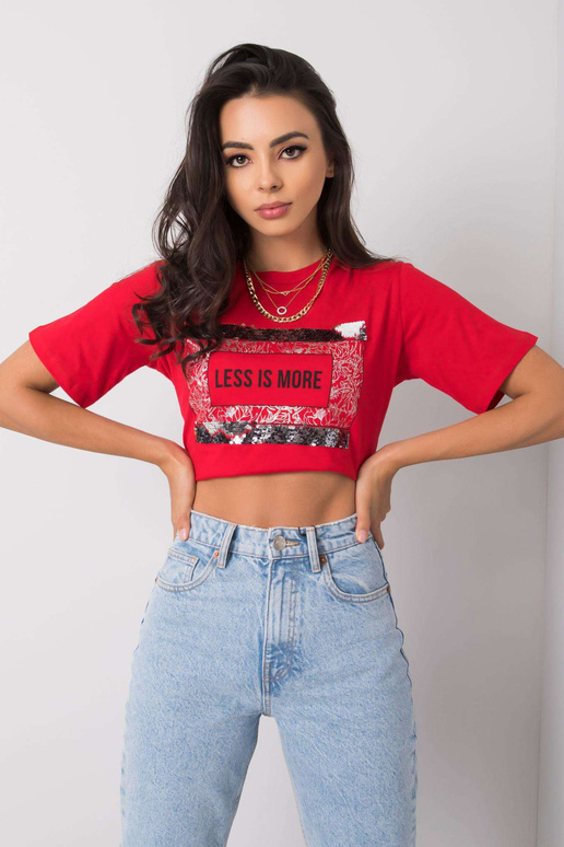 Červené tričko s nápisem Nikki Červené tričko s nápisem Nikki