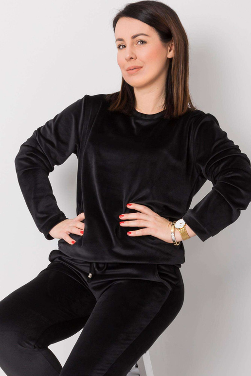 Jeanne's černý velurový set plus size...