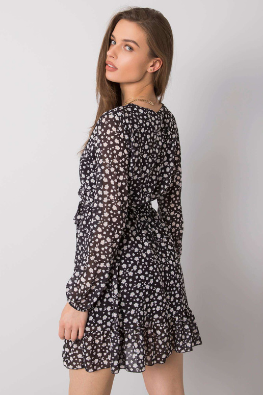 Černé šaty s volánem Eunika OCH BELLA Černé šaty s volánem Eunika OCH BELLA