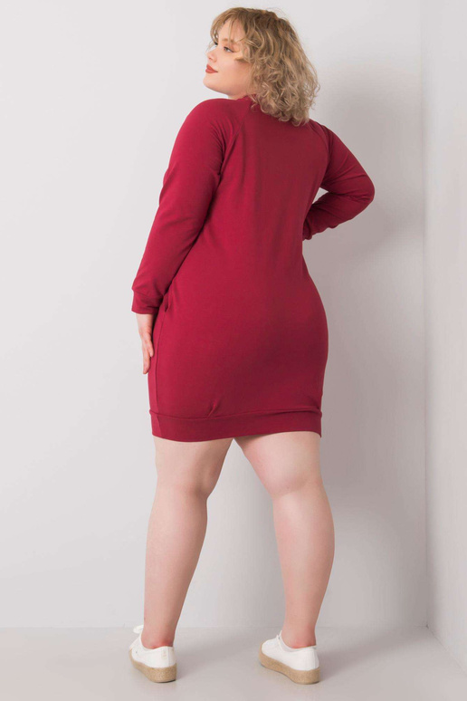 Vínové šaty větší velikosti Ariadne