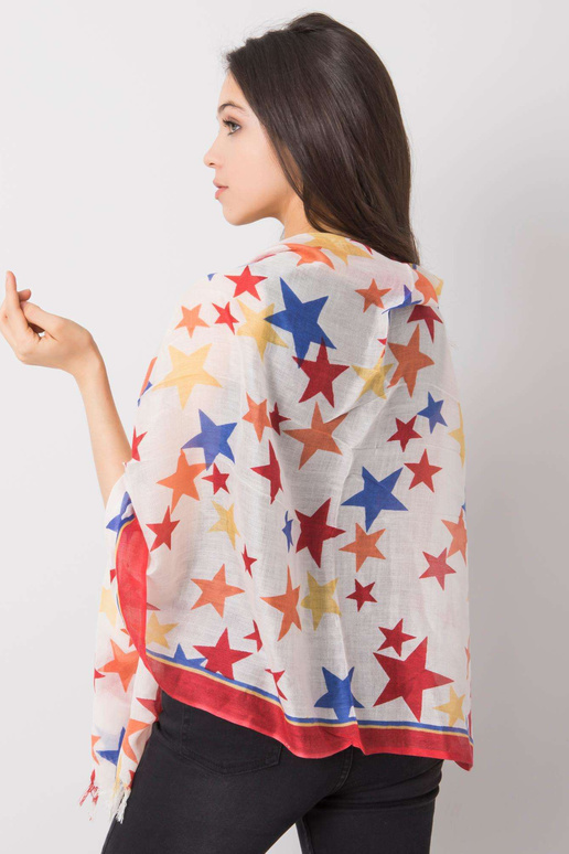 Červený šátek s potiskem hvězd