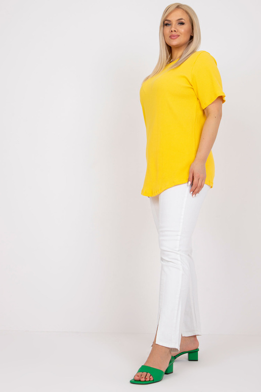 Žlutá halenka větší velikosti z...