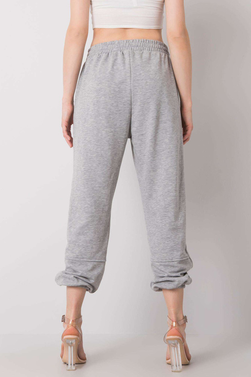 Šedé tepláky Maye