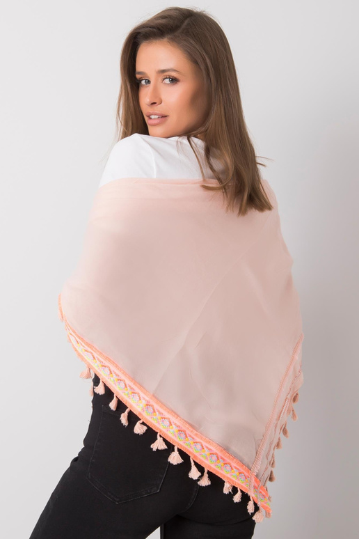 Světle růžový šátek s ozdobným lemem