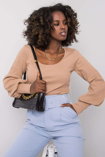 Tmavě béžová ležérní...