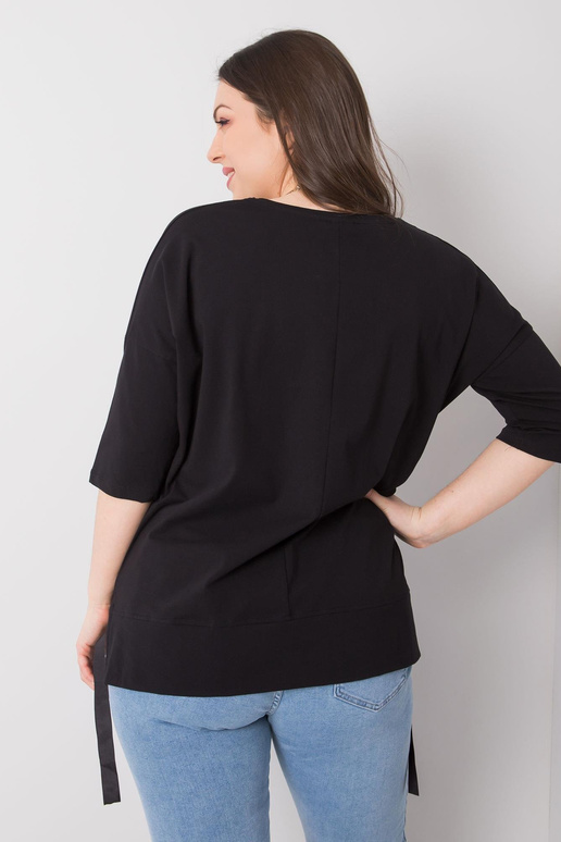 Černá halenka plus size s aplikací...