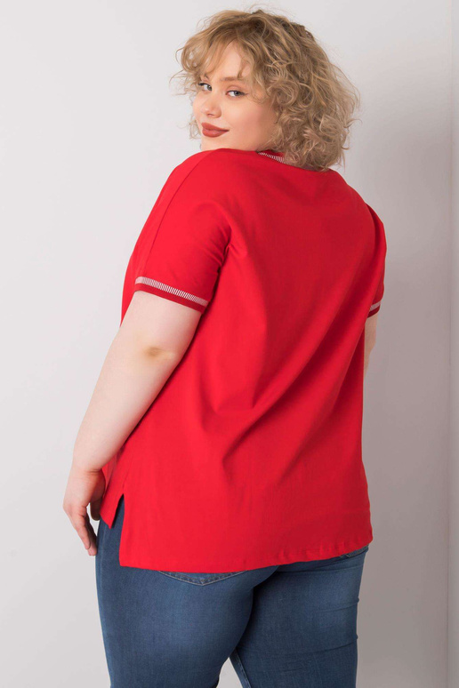 Červená halenka plus size s nášivkou...