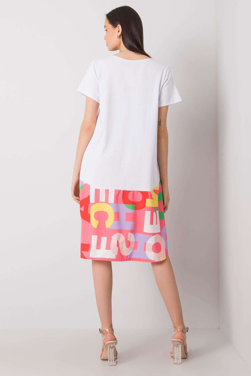 Bílé a růžové šaty s potisky Guinevere