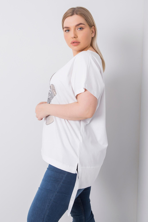 Bílá nadměrná halenka s nášivkou Marlene