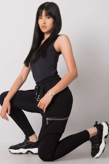 Černé tepláky Megan