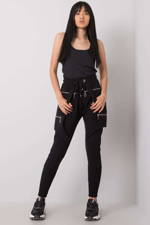 Černé tepláky Megan