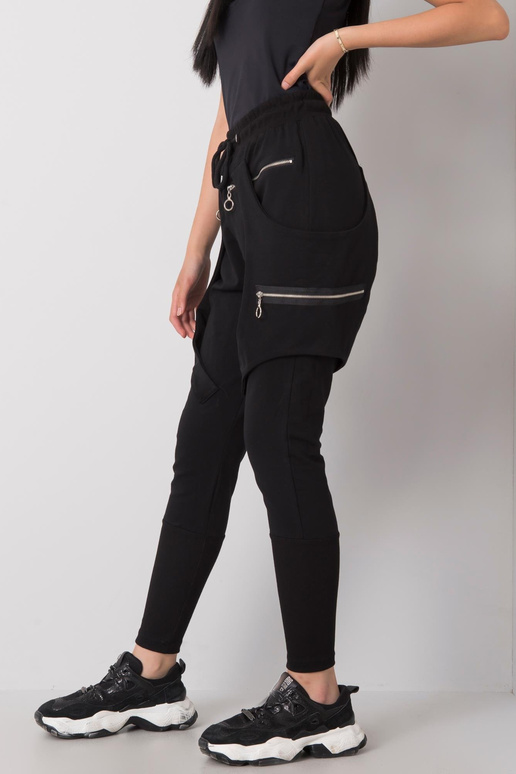 Černé tepláky Megan