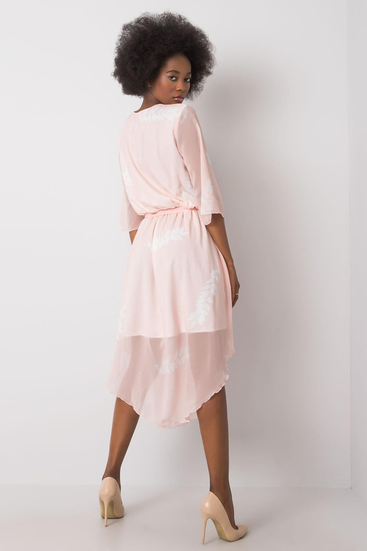 Yareliho světle růžové šaty