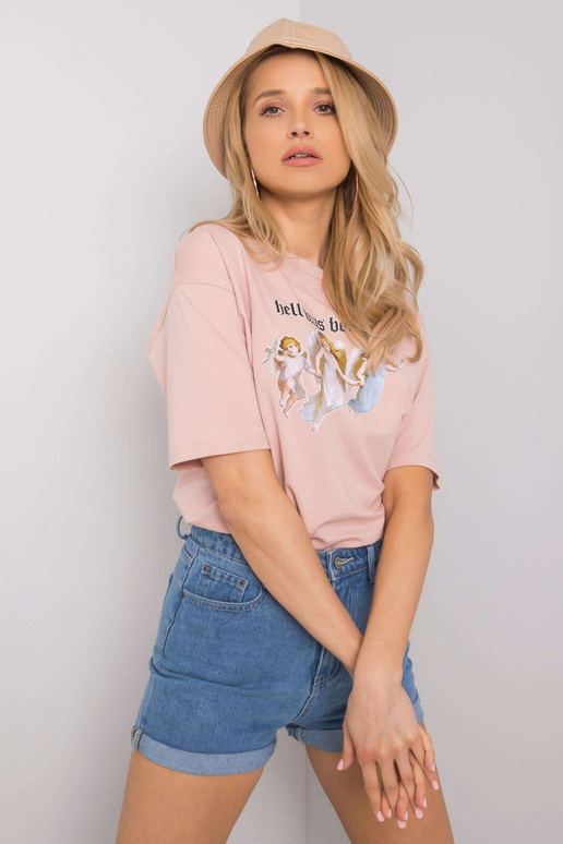 Špinavé růžové tričko s potiskem...