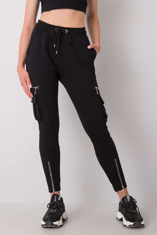 Černé tepláky Hemmy