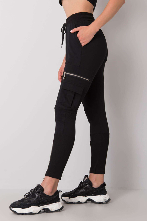 Černé tepláky Hemmy