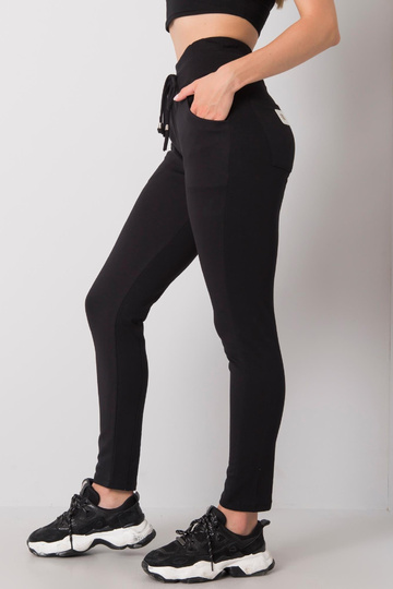 Černé tepláky Mavia