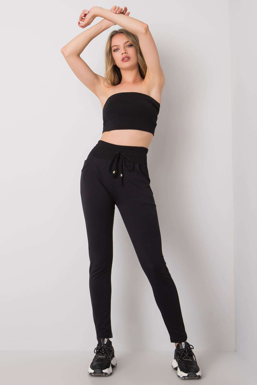 Černé tepláky Mavia