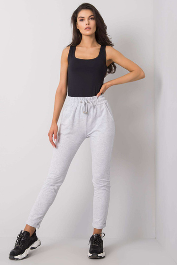 Světle šedé melanžové...