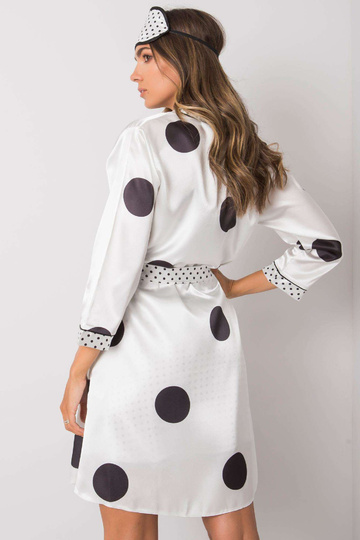 Bílý noční set s hráškem