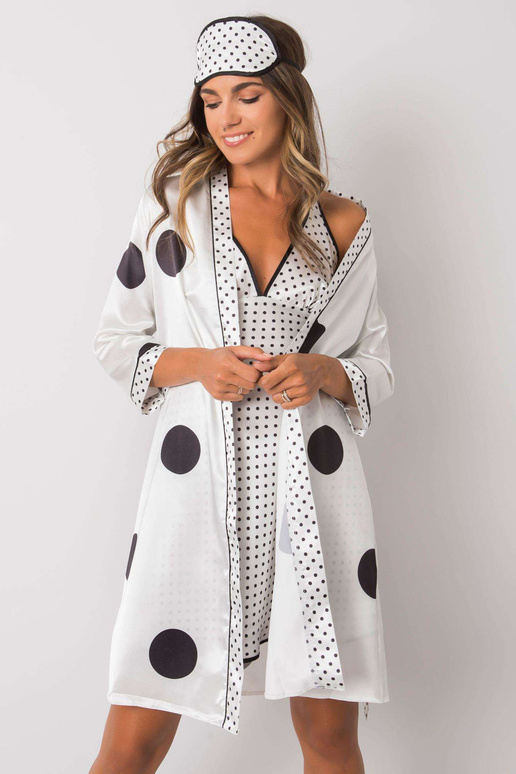 Bílý noční set s hráškem Bílý noční set s hráškem