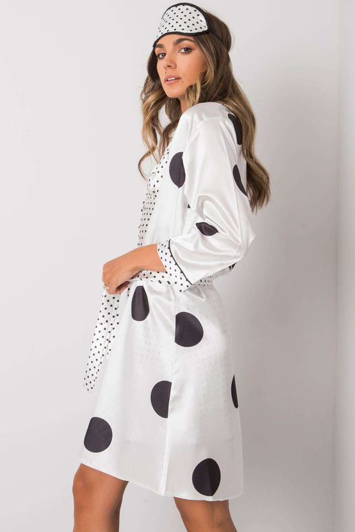 Bílý noční set s hráškem Bílý noční set s hráškem