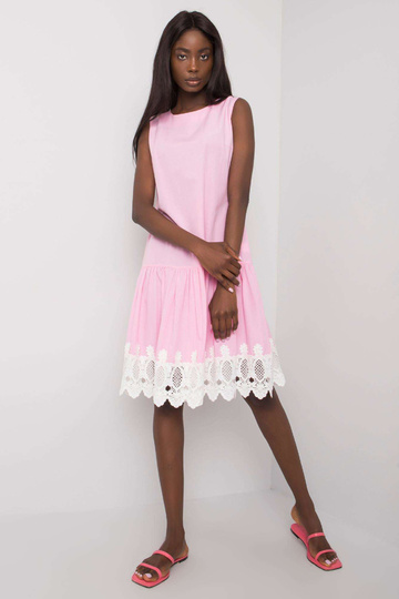 Světle růžové šaty s... 2