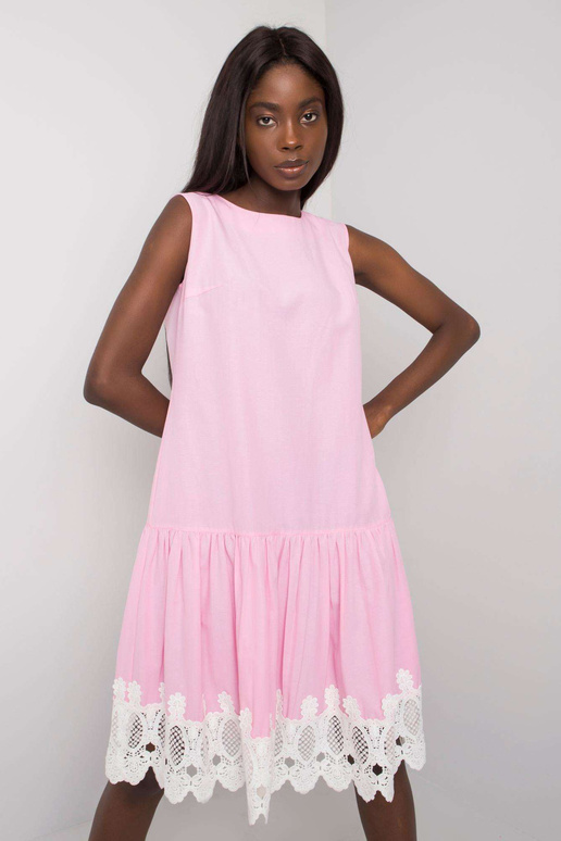 Světle růžové šaty s krajkou Lia