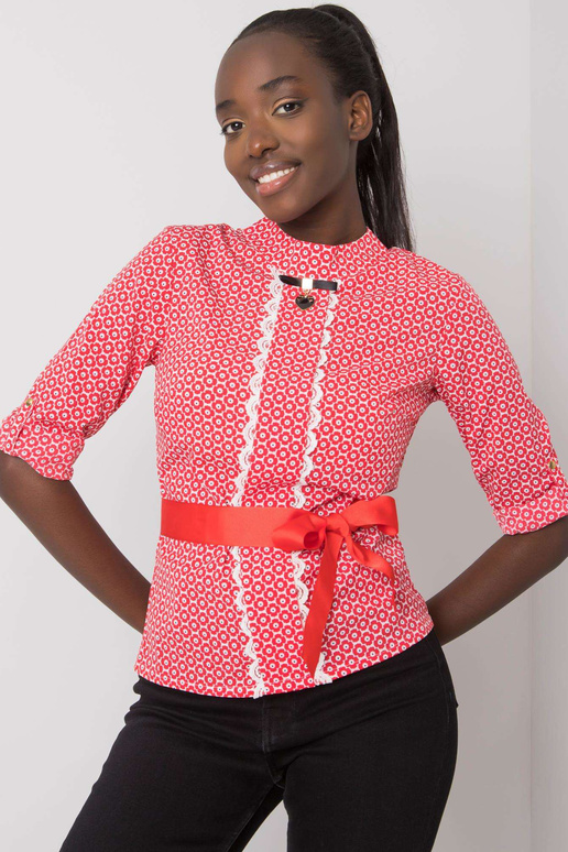 Bílá a červená halenka se vzory Tiana