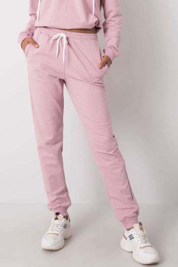 Světle fialové tepláky... 2