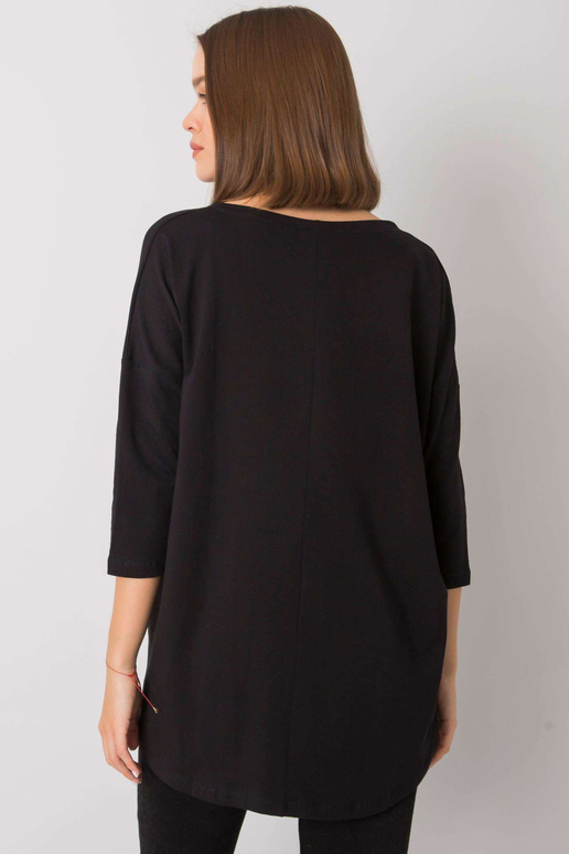 Černá halenka s nápisem Merel