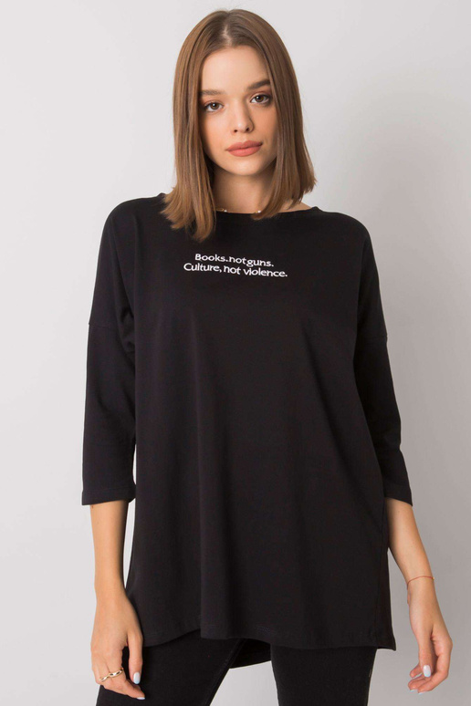 Černá halenka s nápisem Merel