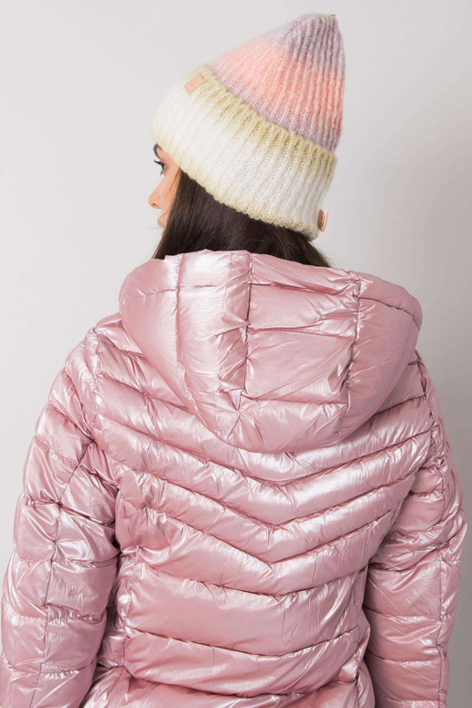 Zelená a broskvová čepice ombre