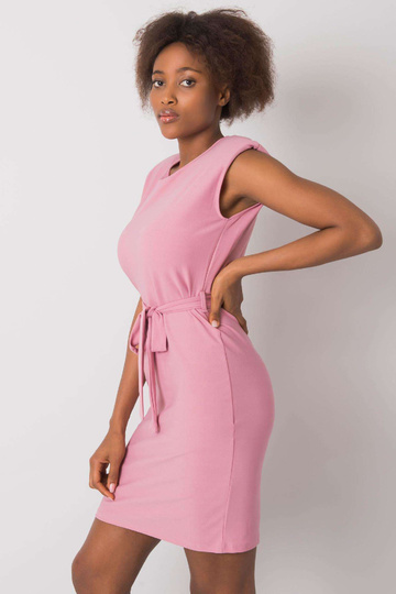 Růžové šaty s páskem... 2